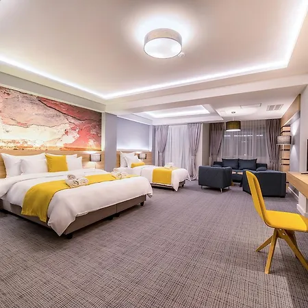 Unique - And Hotel