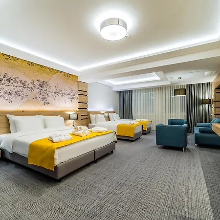 Hotel Unique - And Ohrid