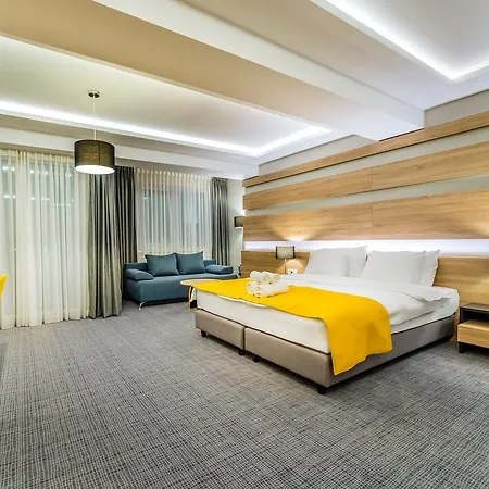 Unique - And Hotel